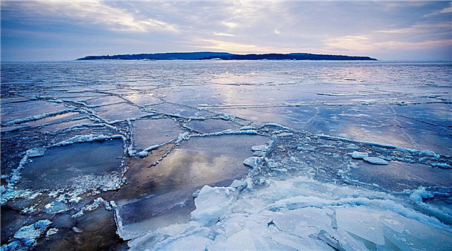 Est-il vrai que la glace de l'eau de mer fraîche est fraîche?