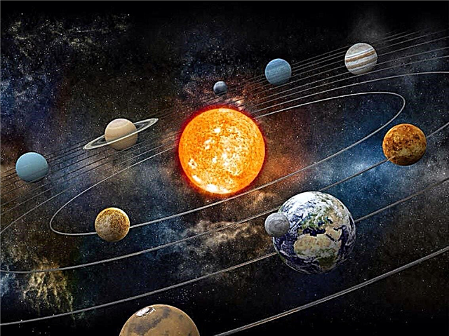 Защо планетарните орбити лежат в една и съща равнина?