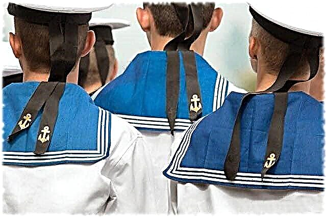 Por que os marinheiros têm três faixas nos colarinhos? Hipóteses, fotos e vídeos