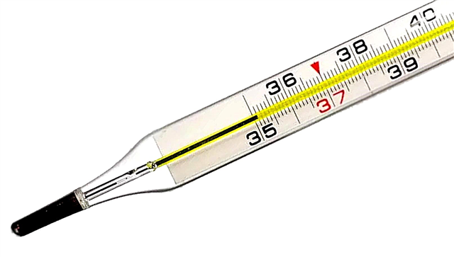 Por que o mercúrio não cai em um termômetro médico quando resfriado?