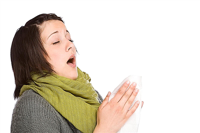 Why do we sneeze, hiccup, yawn? Reasons, photos and videos