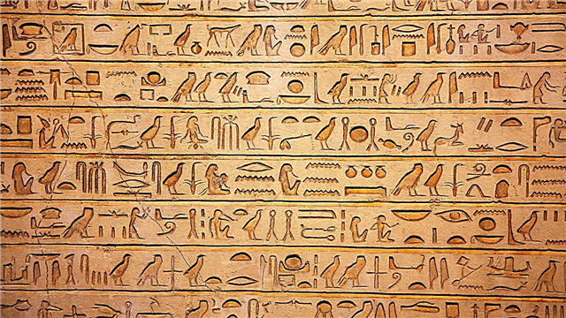 Ősi egyiptomiak és az írás