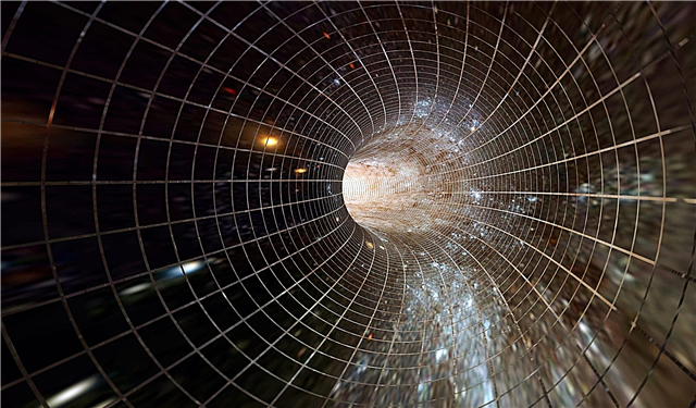 The relationship between space and time - photo and video