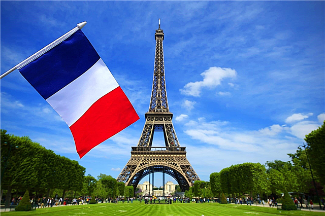 When did tricolor become a symbol of France?